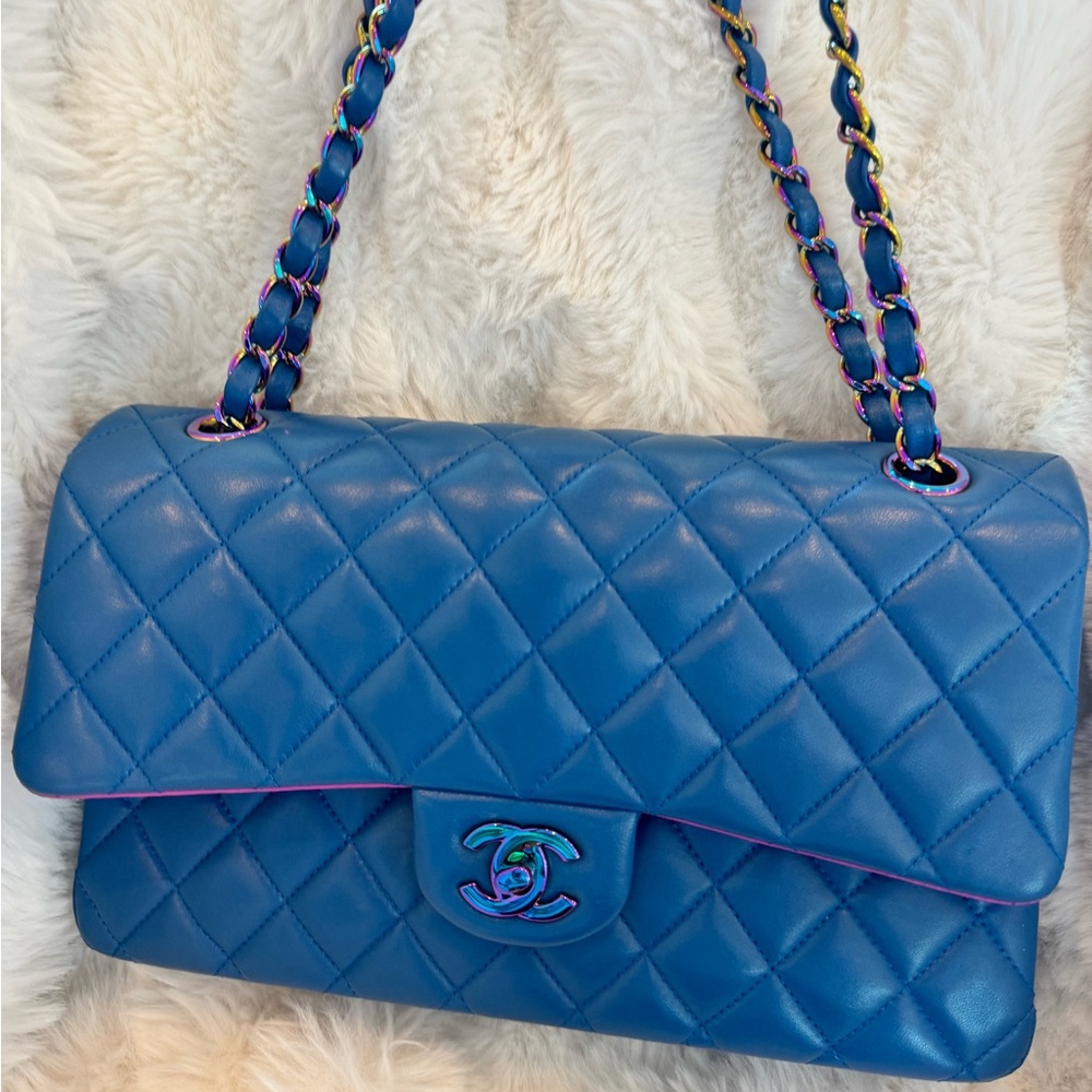 Chanel Blue classic flap. Lamb skin Shoulder Bag